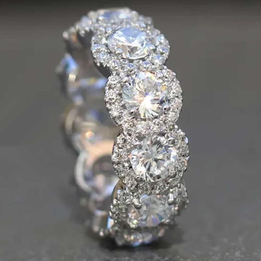 Elegant Silver Band with Clear Stones size 6